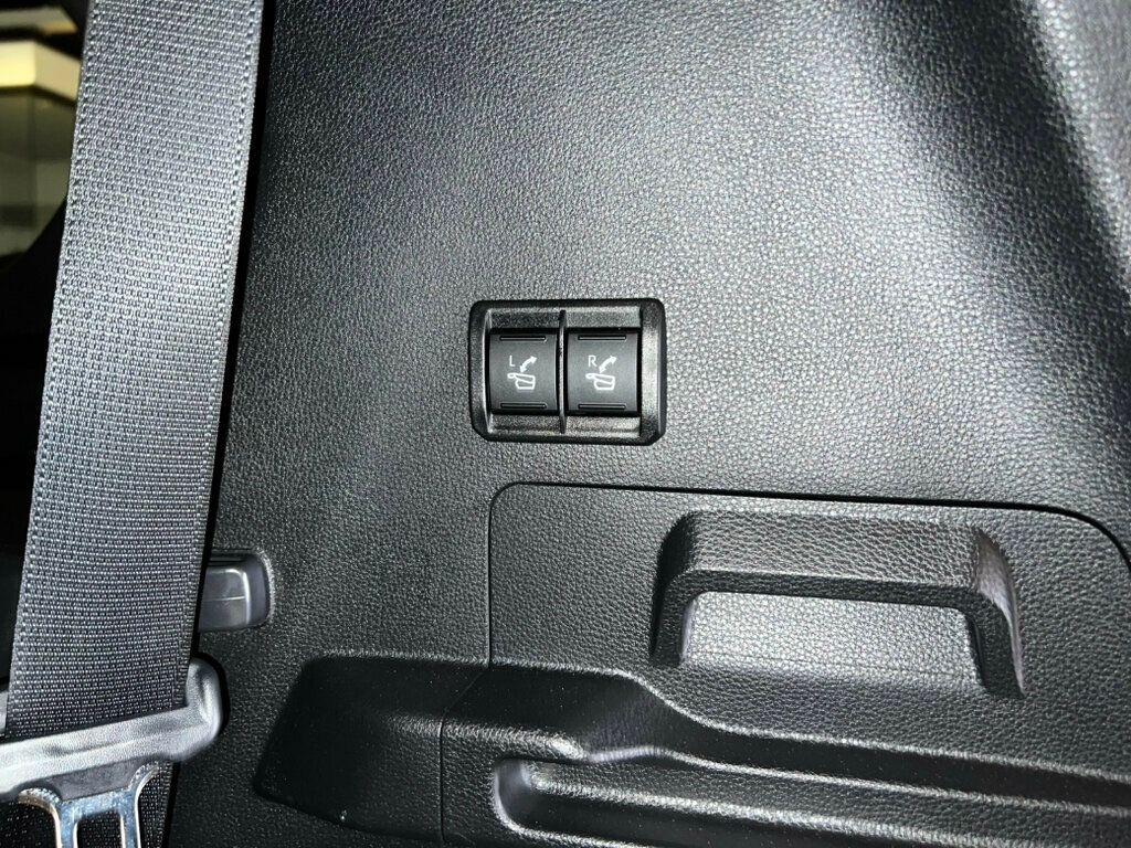 2023 Toyota Sequoia Capstone/4WD/Htd&CldSeats/PanoRoof/AdapCruise/HeadUpDisplay/NAV - 22935479 - 30