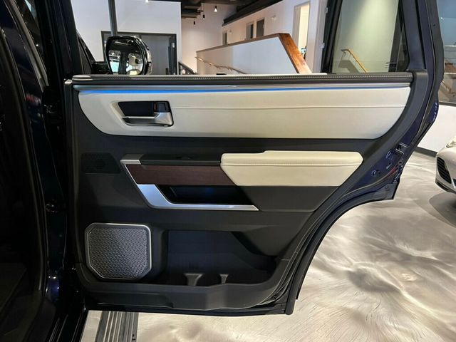 2023 Toyota Sequoia Capstone/4WD/Htd&CldSeats/PanoRoof/AdapCruise/HeadUpDisplay/NAV - 22935479 - 32