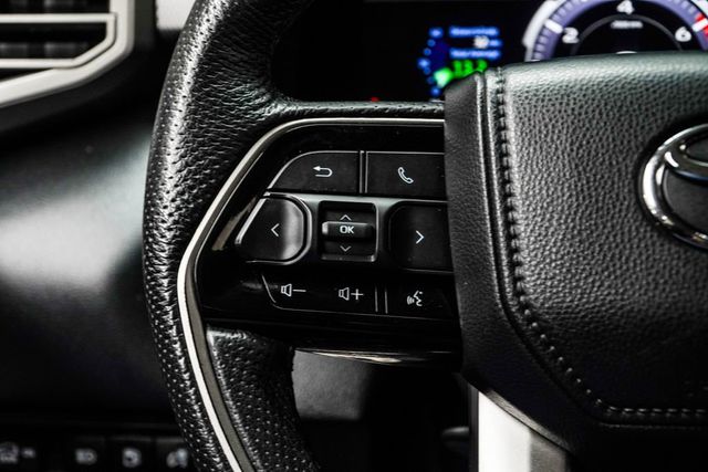 2023 Toyota Sequoia Limited 4WD - 22992960 - 32