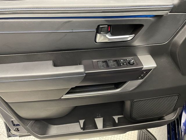 2023 Toyota Sequoia Platinum 4WD - 22992500 - 10