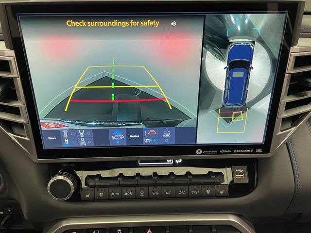 2023 Toyota Sequoia Platinum 4WD - 22992500 - 31