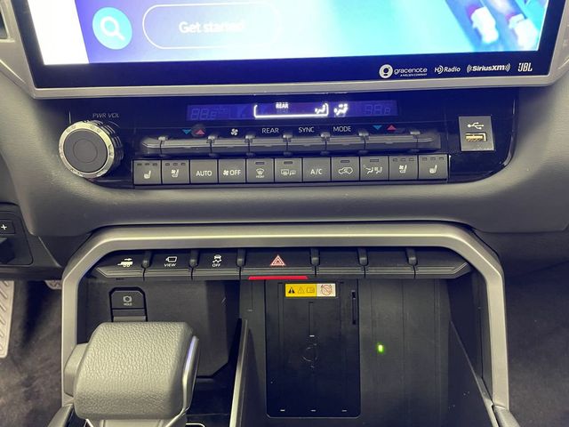 2023 Toyota Sequoia Platinum 4WD - 22992500 - 32