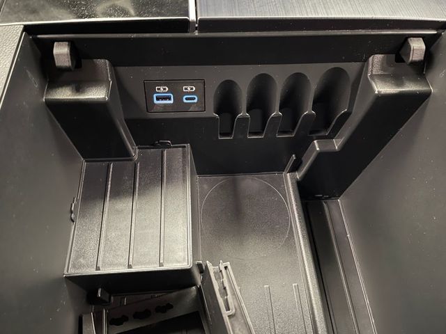 2023 Toyota Sequoia Platinum 4WD - 22992500 - 35