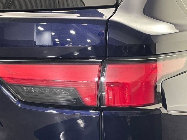 2023 Toyota Sequoia Platinum 4WD - 22992500 - 52