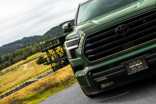2023 Toyota Sequoia SR5-PremiumPkg/4WD/TowingTechPkg/DynamicRadarCruise/NAV - 23081167 - 11