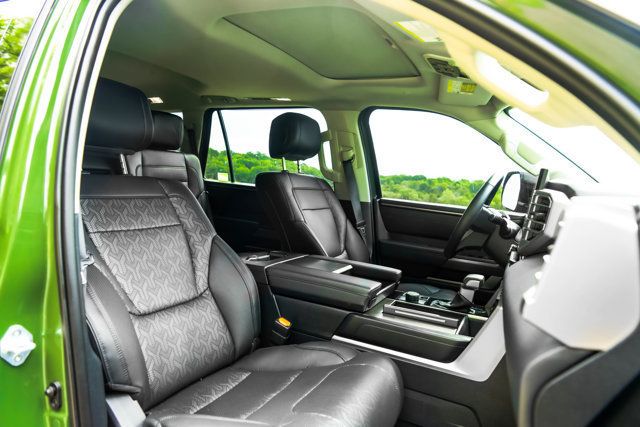 2023 Toyota Sequoia SR5-PremiumPkg/4WD/TowingTechPkg/DynamicRadarCruise/NAV - 23081167 - 17