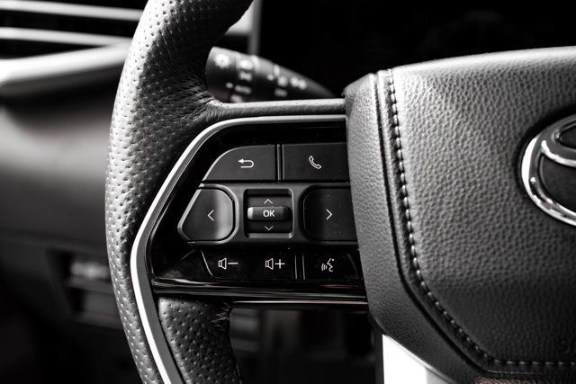 2023 Toyota Sequoia SR5-PremiumPkg/4WD/TowingTechPkg/DynamicRadarCruise/NAV - 23081167 - 29