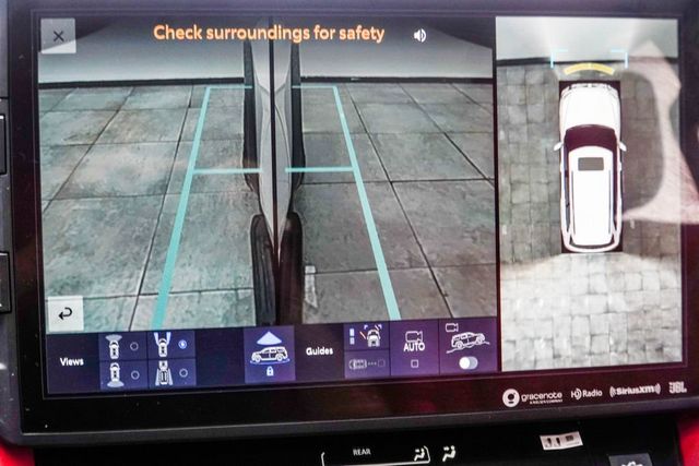 2023 Toyota Sequoia TRD Pro 4WD - 23057388 - 31