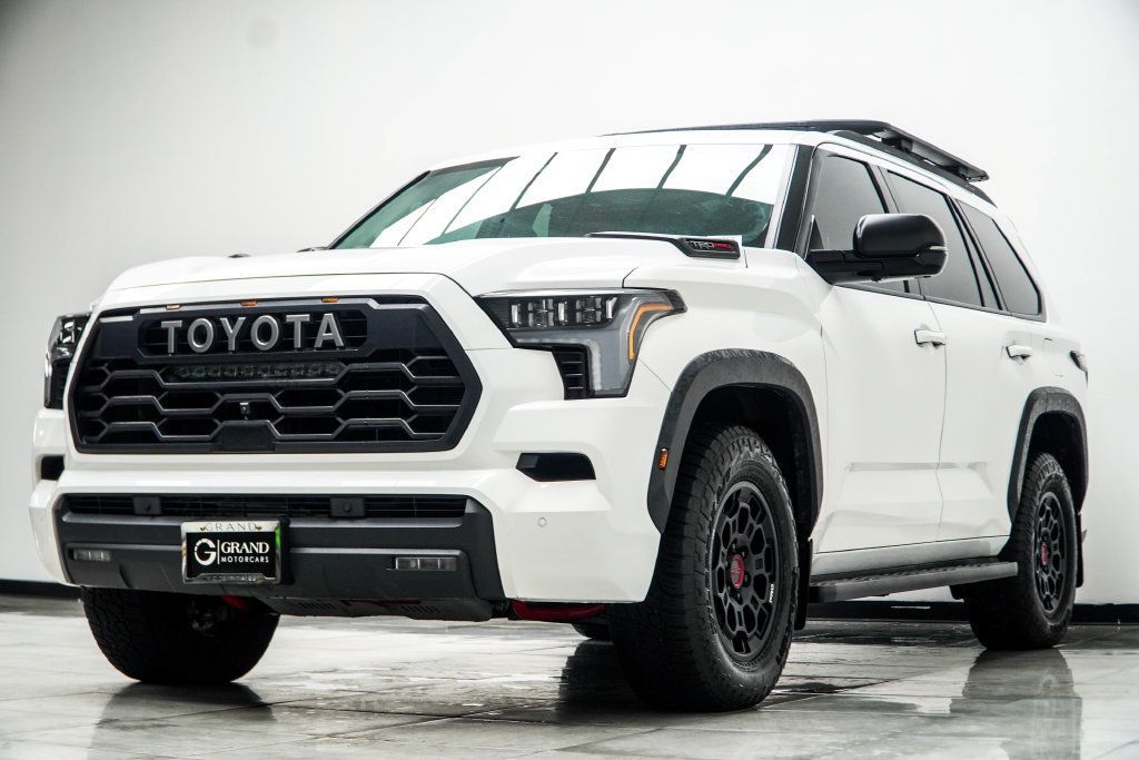 Toyota Sequoia photo 9