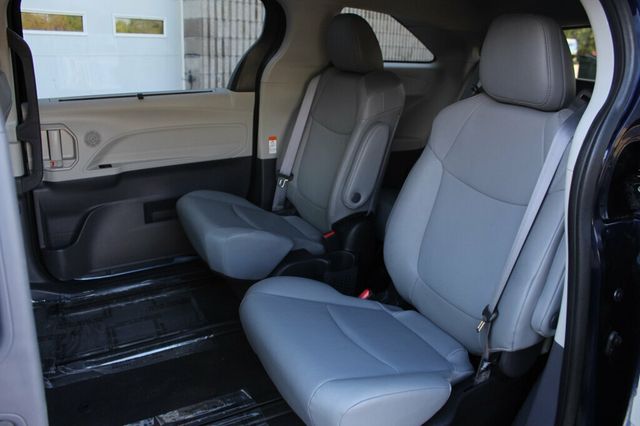 2023 Toyota Sienna AWD XLE LEATHER MOONROOF - 23081000 - 26