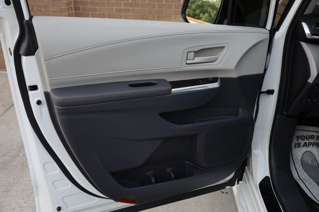 2023 Toyota Sienna Hybrid LE - 22879792 - 13