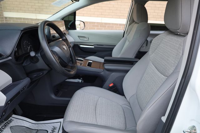 2023 Toyota Sienna Hybrid LE - 22879792 - 15