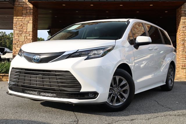 2023 Toyota Sienna Hybrid LE - 22879792 - 1