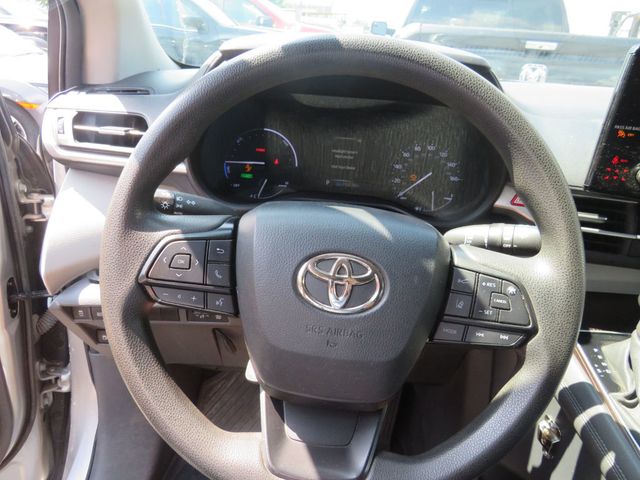 2023 Toyota Sienna LE AWD 8-Passenger - 23056736 - 5