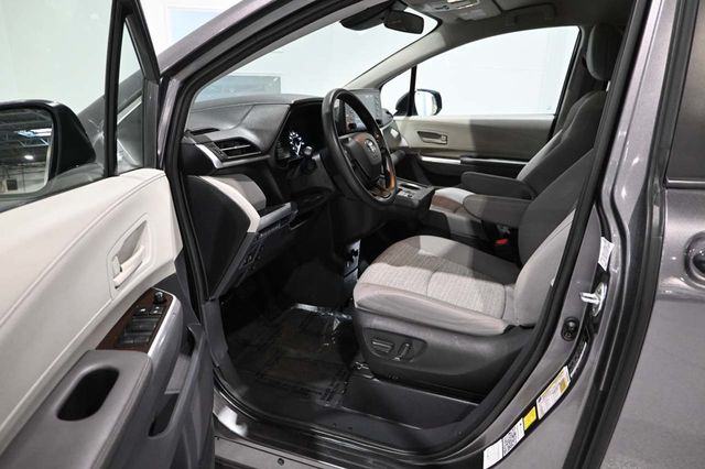 2023 Toyota Sienna LE FWD 8-Passenger - 23027879 - 12