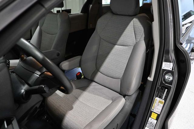 2023 Toyota Sienna LE FWD 8-Passenger - 23027879 - 13