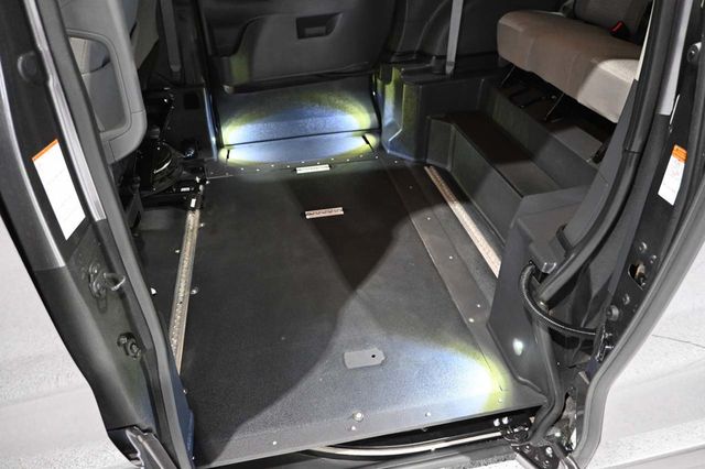 2023 Toyota Sienna LE FWD 8-Passenger - 23027879 - 28