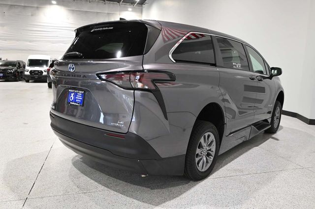 2023 Toyota Sienna LE FWD 8-Passenger - 23034109 - 5