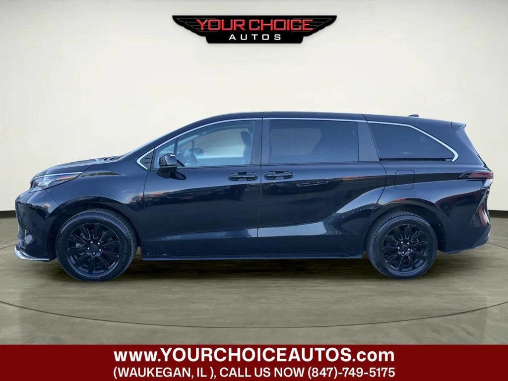 2023 Toyota Sienna LE FWD 8-Passenger - 23049461 - 1