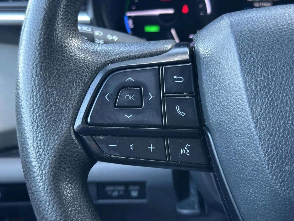 2023 Toyota Sienna LE FWD 8-Passenger - 23049461 - 24