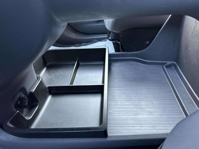 2023 Toyota Sienna LE FWD 8-Passenger - 23049461 - 34
