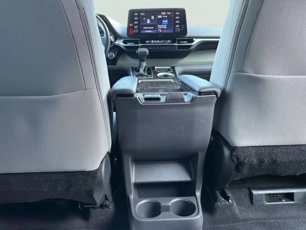 2023 Toyota Sienna LE FWD 8-Passenger - 23049461 - 35