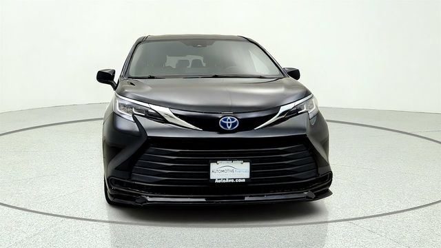 2023 Toyota Sienna LE FWD 8-Seater w/ Roof Rails - 23057285 - 1