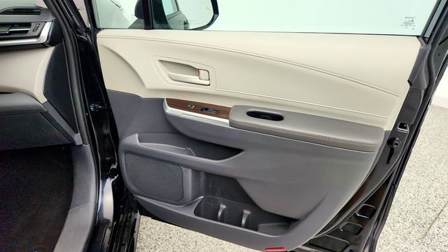 2023 Toyota Sienna LE FWD 8-Seater w/ Roof Rails - 23057285 - 23