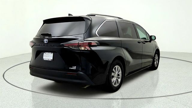 2023 Toyota Sienna LE FWD 8-Seater w/ Roof Rails - 23057285 - 4