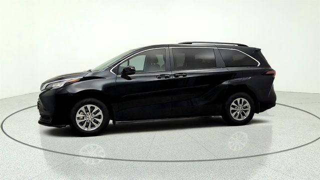2023 Toyota Sienna LE FWD 8-Seater w/ Roof Rails - 23057285 - 7