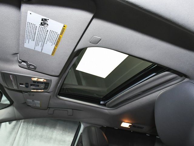 2023 Toyota Sienna Limited - 22966637 - 45