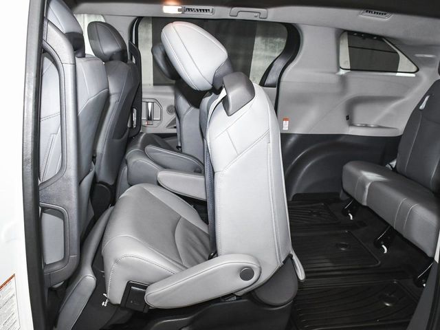2023 Toyota Sienna Limited - 22966637 - 49