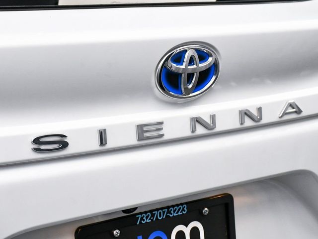2023 Toyota Sienna Limited - 22966637 - 90