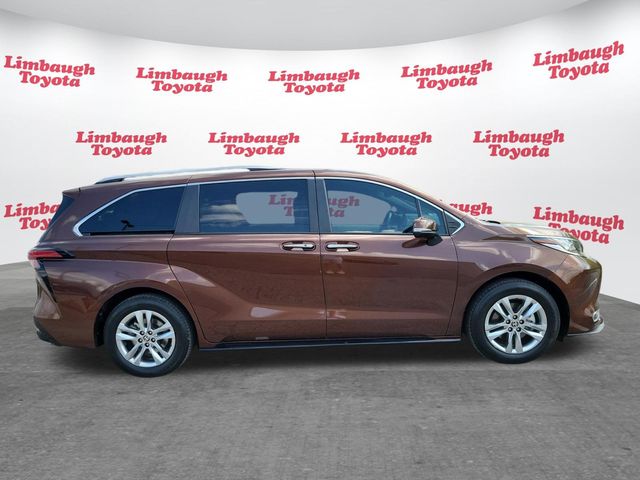 2023 Toyota Sienna Limited FWD 7-Passenger - 22995394 - 22