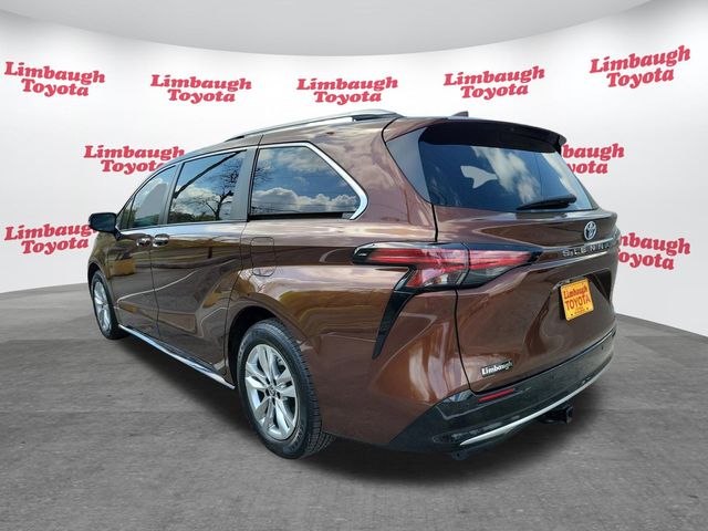 2023 Toyota Sienna Limited FWD 7-Passenger - 22995394 - 25