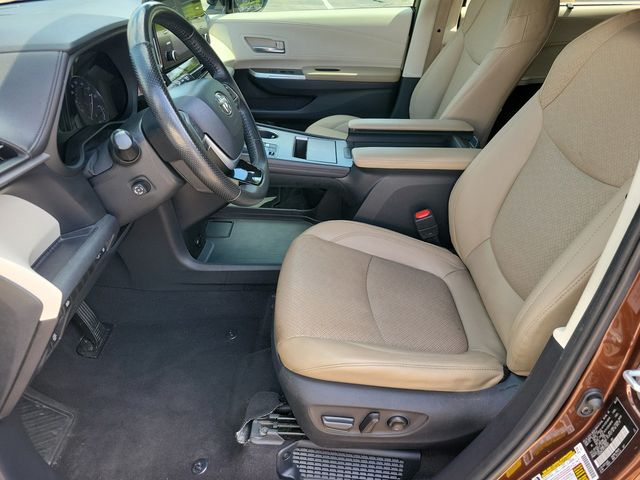 2023 Toyota Sienna Limited FWD 7-Passenger - 22995394 - 4