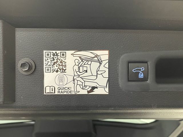 2023 Toyota Sienna Platinum AWD 7-Passenger - 22963320 - 48