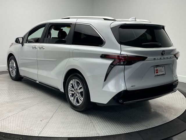 2023 Toyota Sienna Platinum AWD 7-Passenger - 22963320 - 6