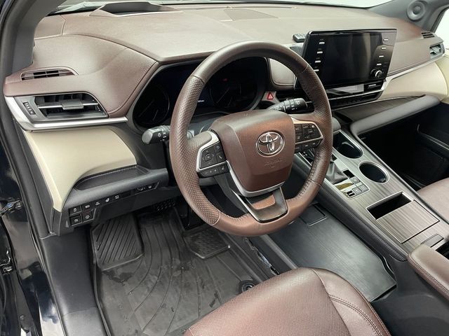 2023 Toyota Sienna Platinum AWD 7-Passenger - 22995945 - 10