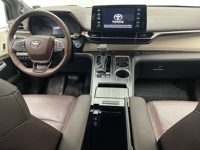 2023 Toyota Sienna Platinum AWD 7-Passenger - 22995945 - 18