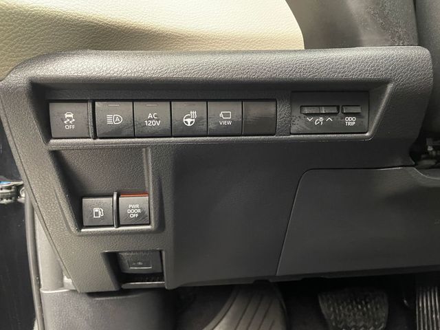 2023 Toyota Sienna Platinum AWD 7-Passenger - 22995945 - 19