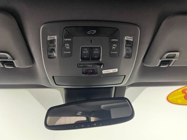 2023 Toyota Sienna Platinum AWD 7-Passenger - 22995945 - 31