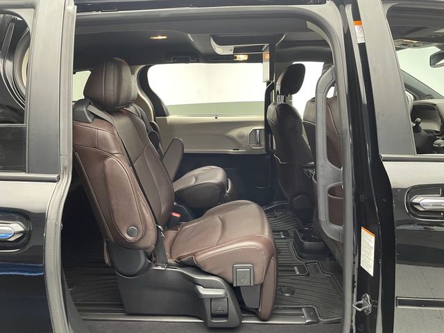 2023 Toyota Sienna Platinum AWD 7-Passenger - 22995945 - 34
