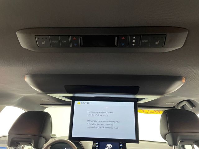 2023 Toyota Sienna Platinum AWD 7-Passenger - 22995945 - 38