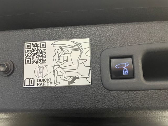 2023 Toyota Sienna Platinum AWD 7-Passenger - 22995945 - 44