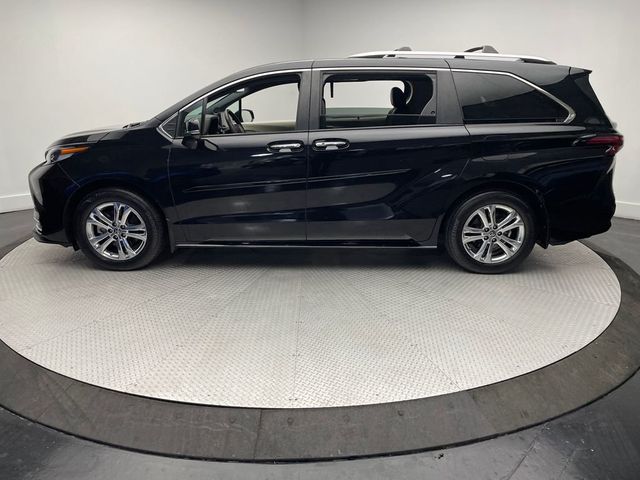 2023 Toyota Sienna Platinum AWD 7-Passenger - 22995945 - 7