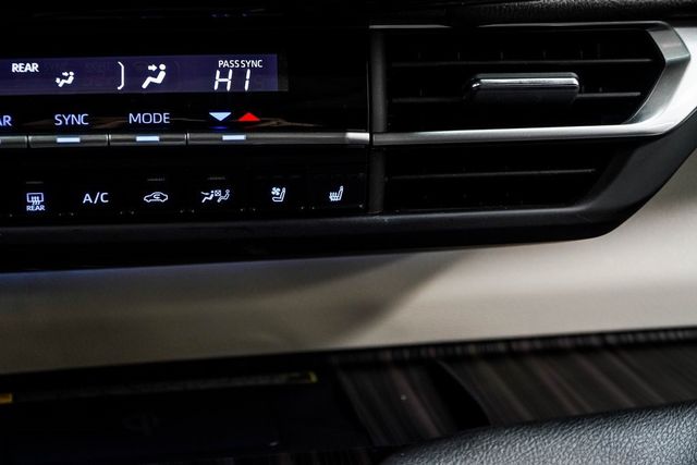 2023 Toyota Sienna Platinum FWD 7-Passenger - 22954675 - 22