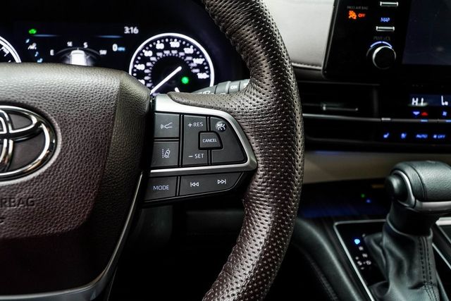 2023 Toyota Sienna Platinum FWD 7-Passenger - 22954675 - 34