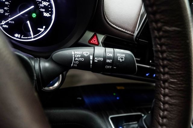 2023 Toyota Sienna Platinum FWD 7-Passenger - 22954675 - 36