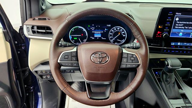 2023 Toyota Sienna Platinum FWD 7-Seater w/ Rear Seat Entertainment - 23013584 - 13